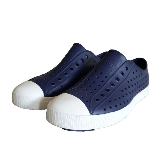 Native Jefferson Slip On Shoes Men\'s Size 11 Navy Boat Water Rubber Sneakers main image 6